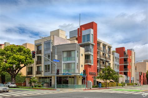 1405 Ocean Park Blvd #B, <strong>Santa Monica</strong>, CA 90405. . Santa monica apartments for rent